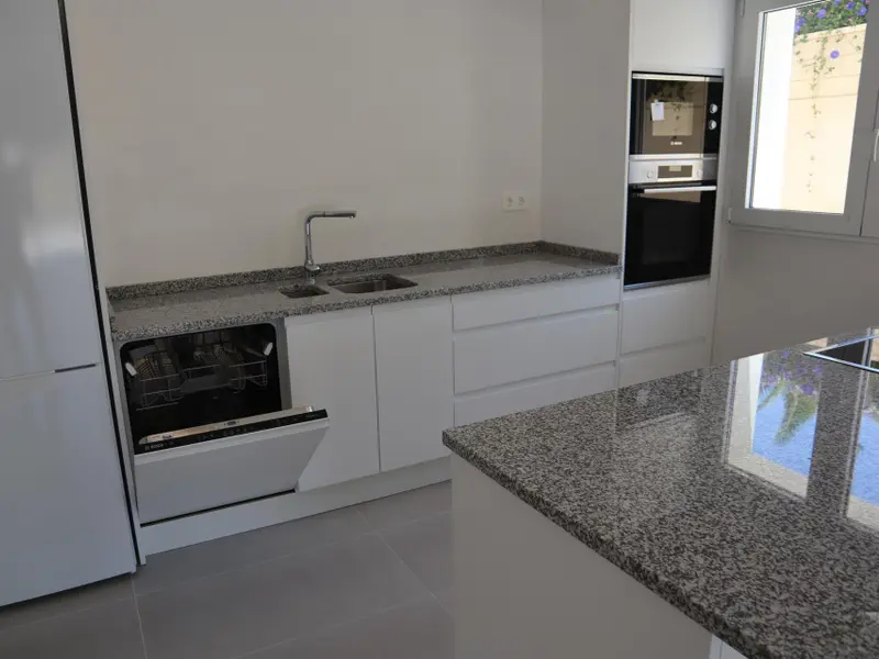 Villa de 3 dormitorios en La Romana, Costa Blanca — foto 12 de 30