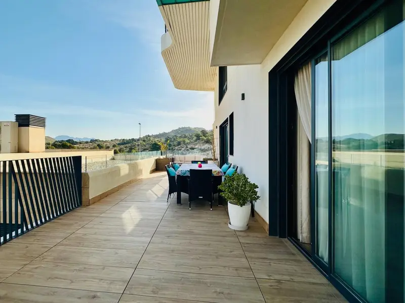 Apartamento de 2 dormitorios en Villajoyosa, Costa Blanca — foto 4 de 29