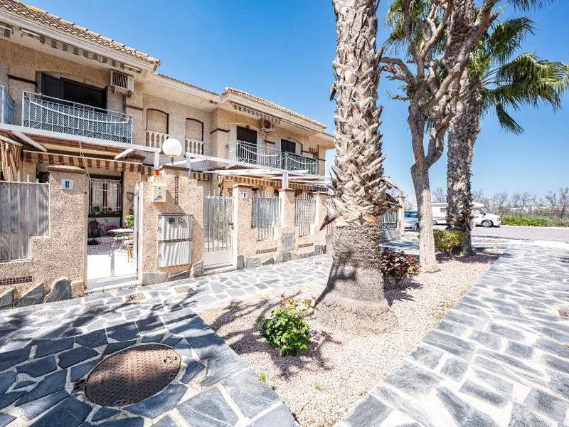 Bungalow with 1 bedrooms in Santa Pola, Costa Blanca — photo 18 of 30