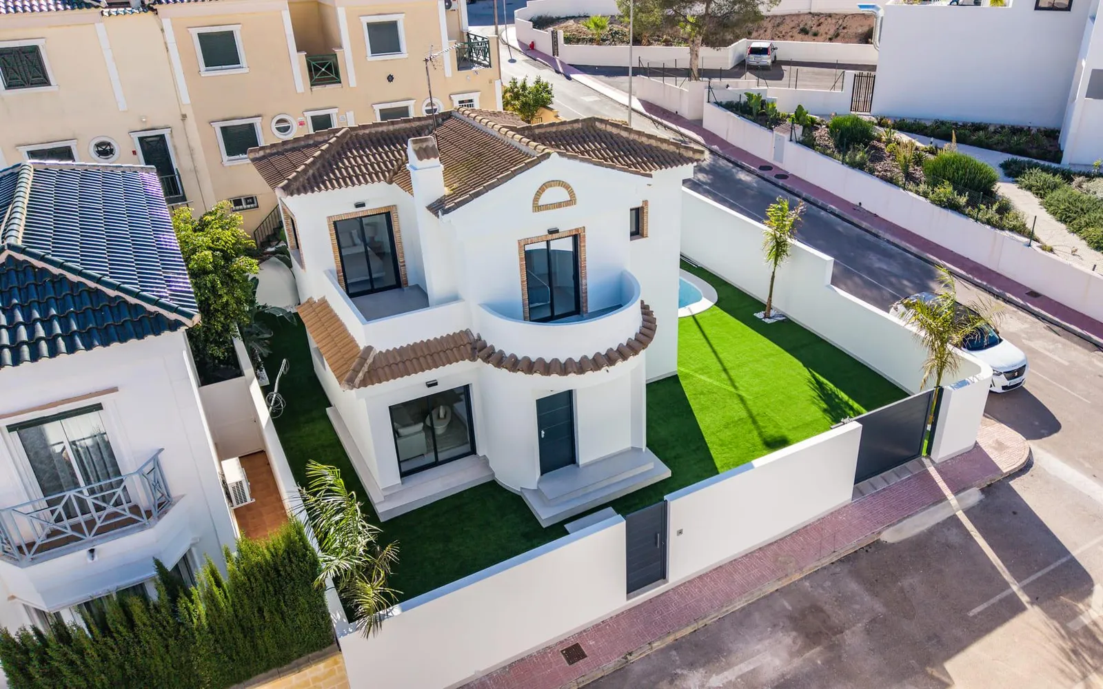 Villa de 3 dormitorios en Orihuela Costa, Costa Blanca — foto 1 de 30