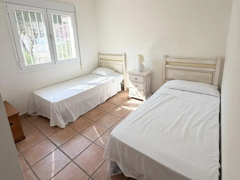 Villa de 4 dormitorios en Jávea, Costa Blanca — foto 12 de 29