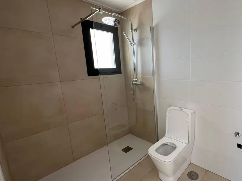 Villa de 3 dormitorios en Hondón de las Nieves, Costa Blanca — foto 11 de 29