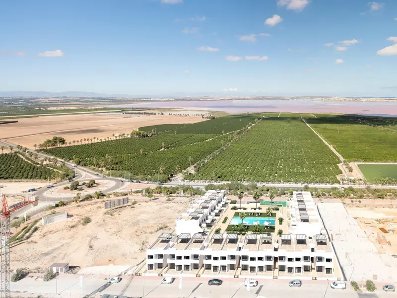 Бунгало з 2 спальнями у Torrevieja, Коста-Бланка — фото 11 з 30
