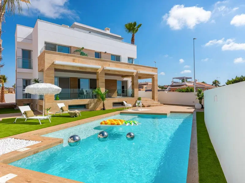 Villa de 4 dormitorios en Rojales, Costa Blanca — foto 16 de 19