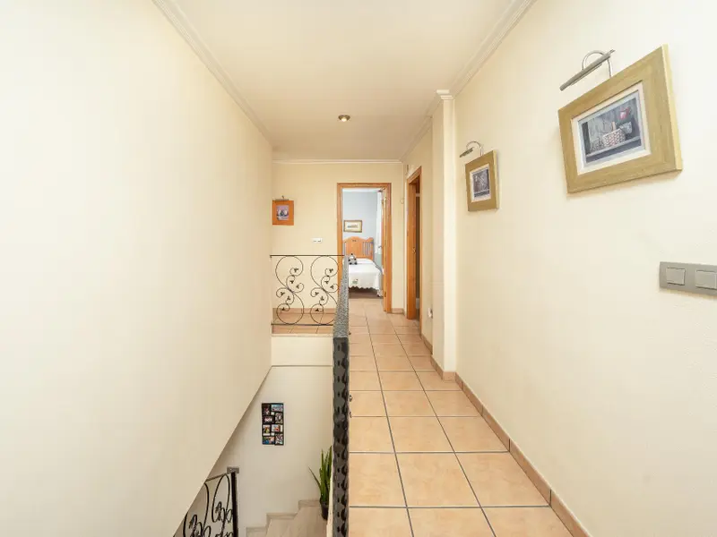Maison mitoyenne avec 5 chambres à Daya Nueva, Costa Blanca — photo 30 sur 30