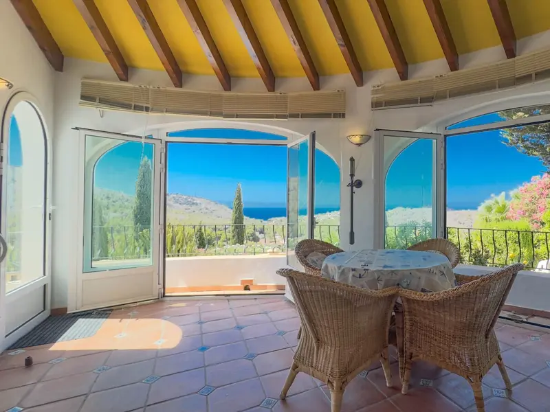 Villa de 3 dormitorios en Moraira, Costa Blanca — foto 14 de 22