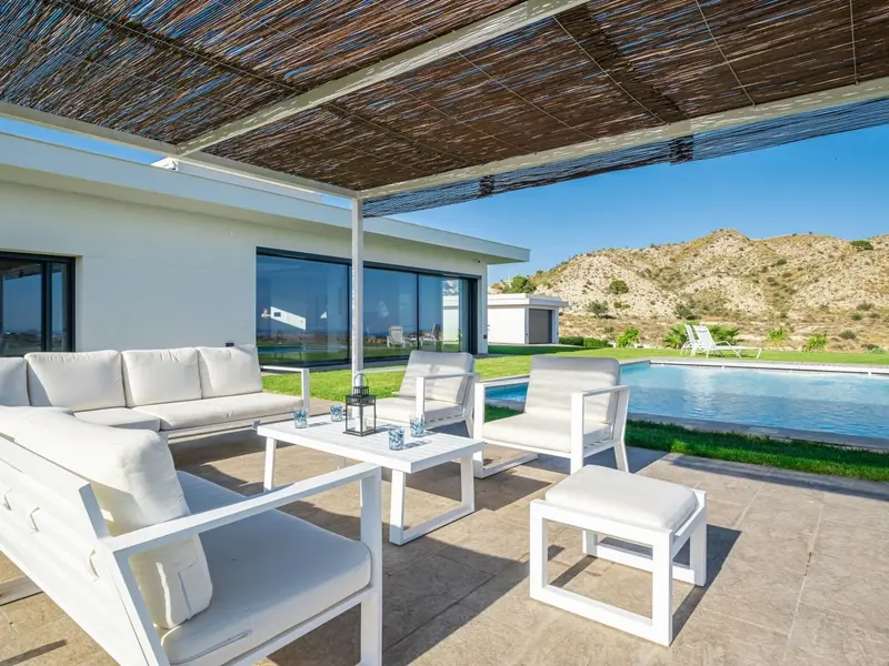 Villa de 4 dormitorios en Mutxamel, Costa Blanca — foto 12 de 30