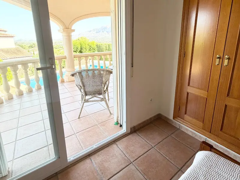 Villa de 4 dormitorios en Jávea, Costa Blanca — foto 16 de 29