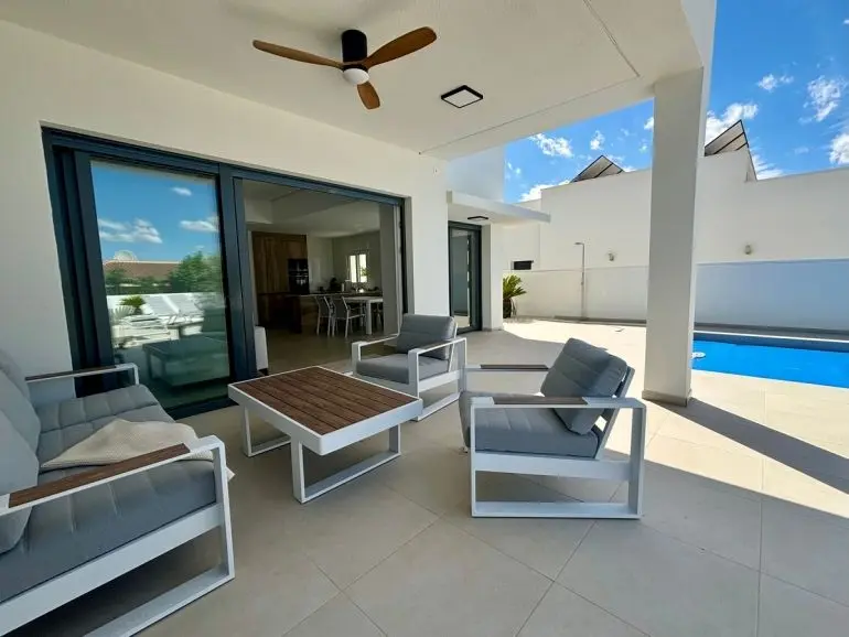Villa de 3 dormitorios en Rojales, Costa Blanca — foto 14 de 30