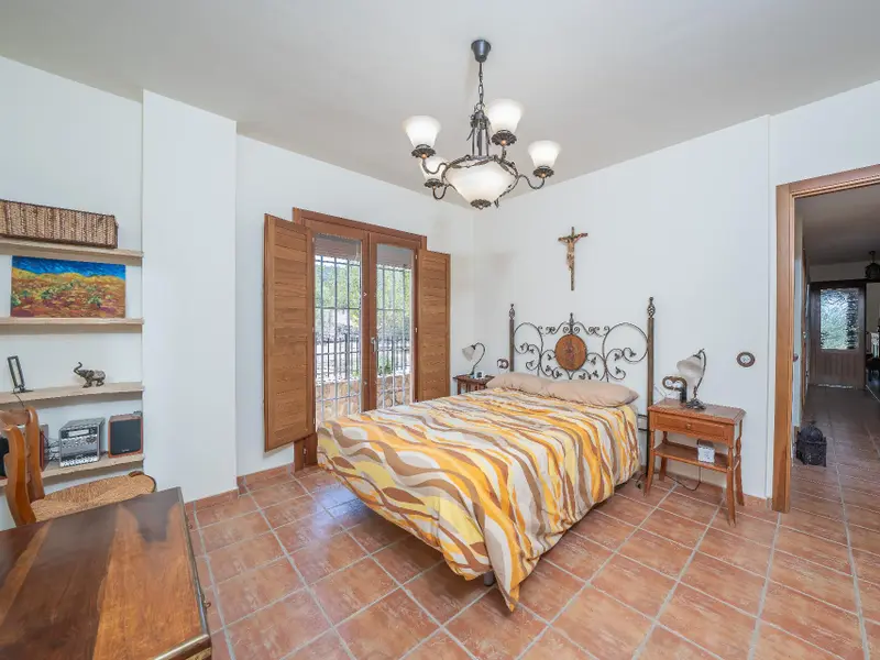 Apartamento de 4 dormitorios en Desconocido, Costa Blanca — foto 10 de 30