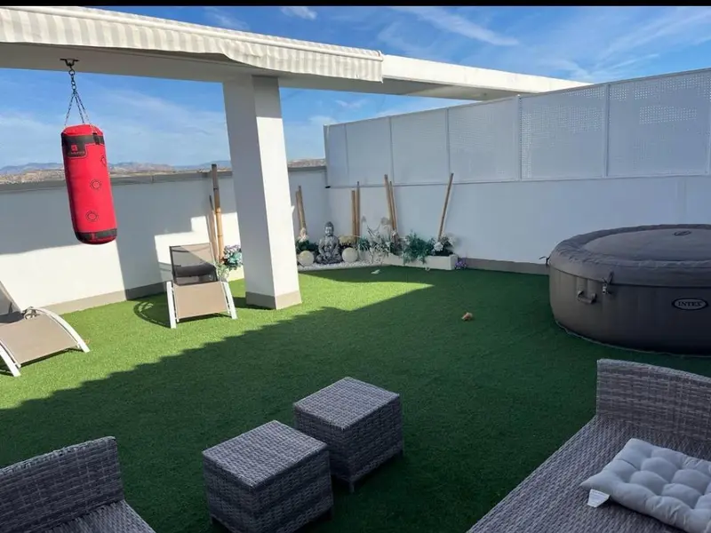 Penthouse with 3 bedrooms in Elche, Costa Blanca — photo 11 of 12