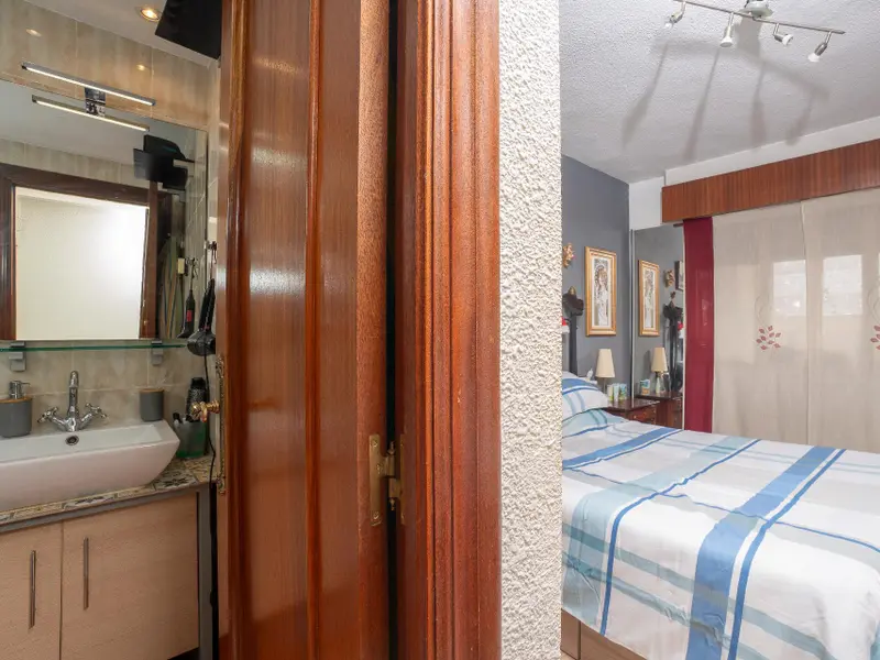 Apartamento de 4 dormitorios en Desconocido, Costa Blanca — foto 9 de 21