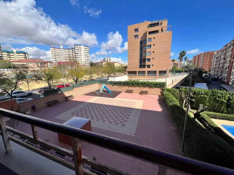 Wohnung mit 3 Schlafzimmern in Alicante, Costa Blanca — Foto 2 von 30