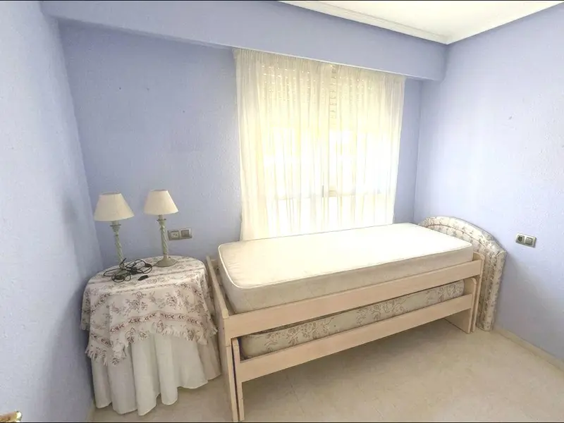 Apartamento de 3 dormitorios en Alicante, Costa Blanca — foto 7 de 9