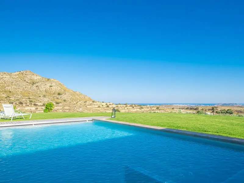 Villa de 4 dormitorios en Mutxamel, Costa Blanca — foto 11 de 30