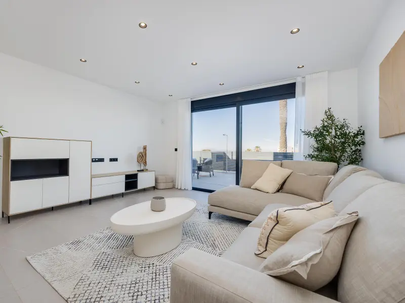 Villa with 3 bedrooms in Torrevieja, Costa Blanca — photo 14 of 30