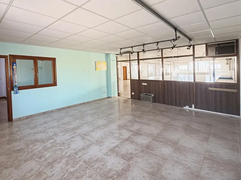 Local comercial en Almansa, Costa Blanca — foto 20 de 20