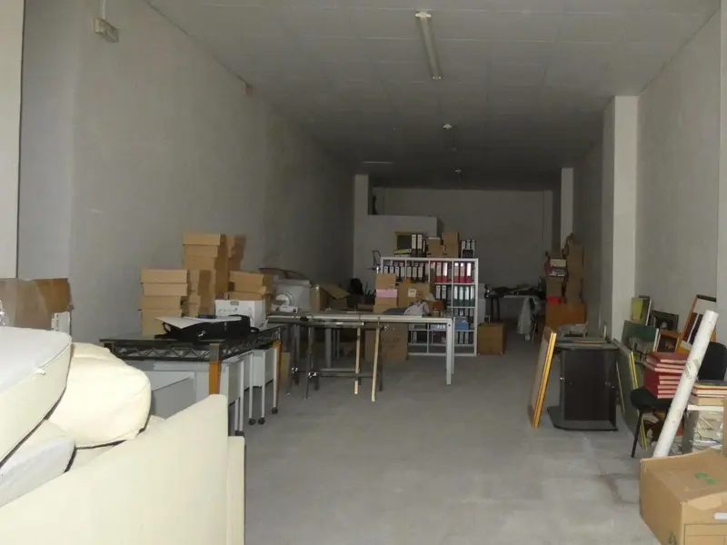 Local comercial en Elche, Costa Blanca — foto 4 de 11