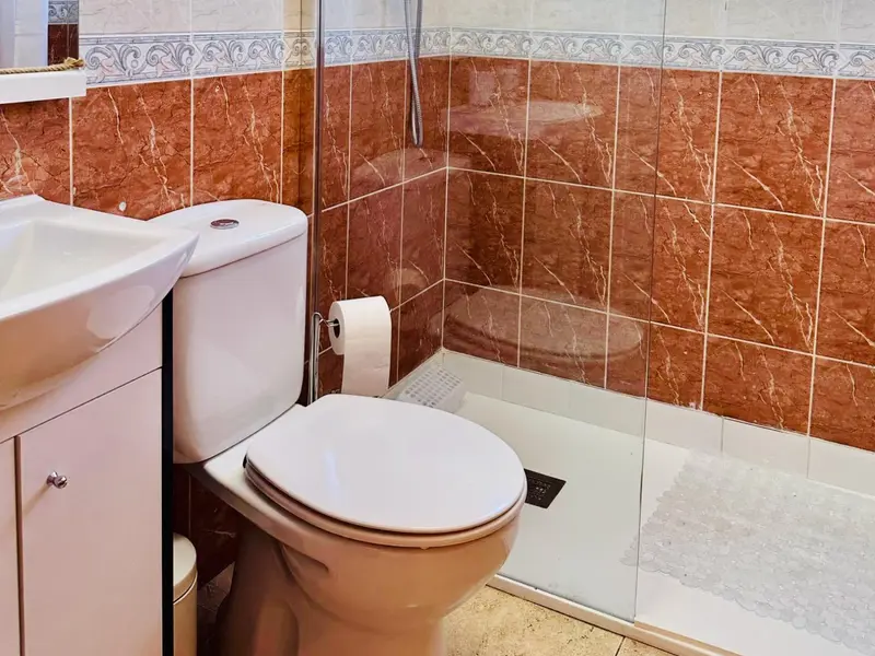 Villa de 6 dormitorios en La Nucía, Costa Blanca — foto 27 de 30