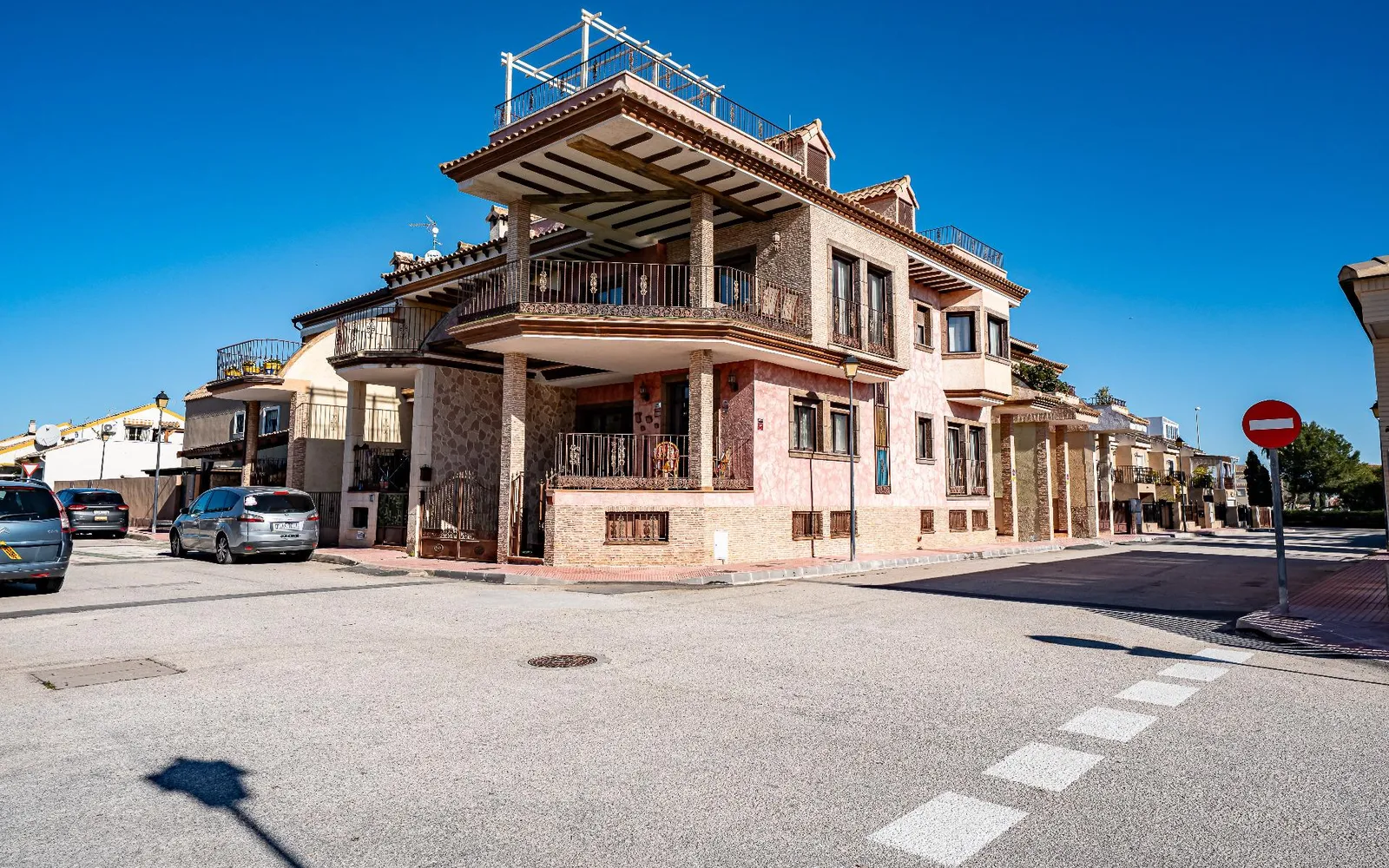 Villa de 7 dormitorios en Daya Nueva, Costa Blanca — foto 1 de 30