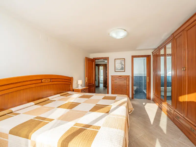 Apartamento de 2 dormitorios en Benidorm, Costa Blanca — foto 6 de 28