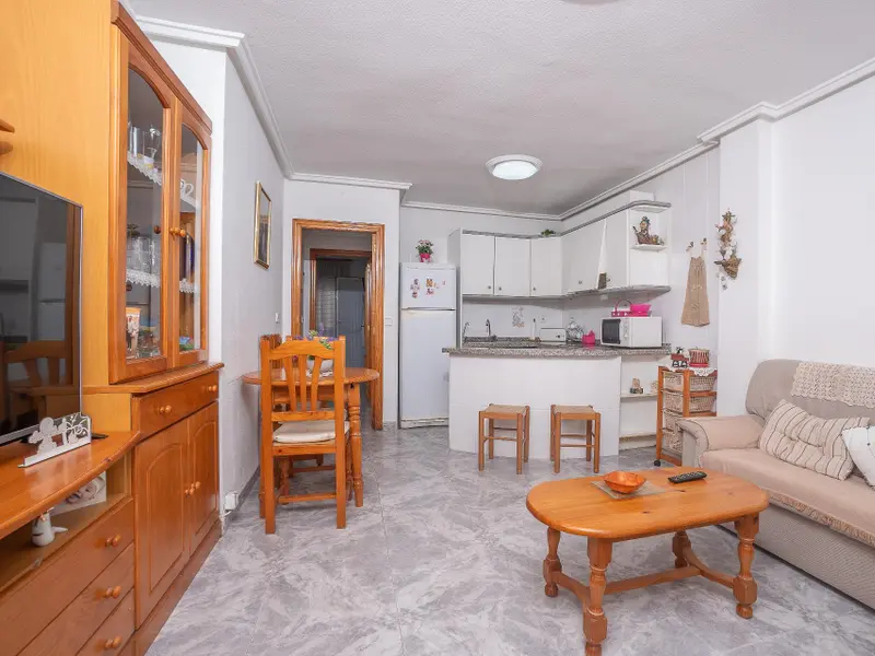 Apartamento de 2 dormitorios en Santa Pola, Costa Blanca — foto 3 de 23
