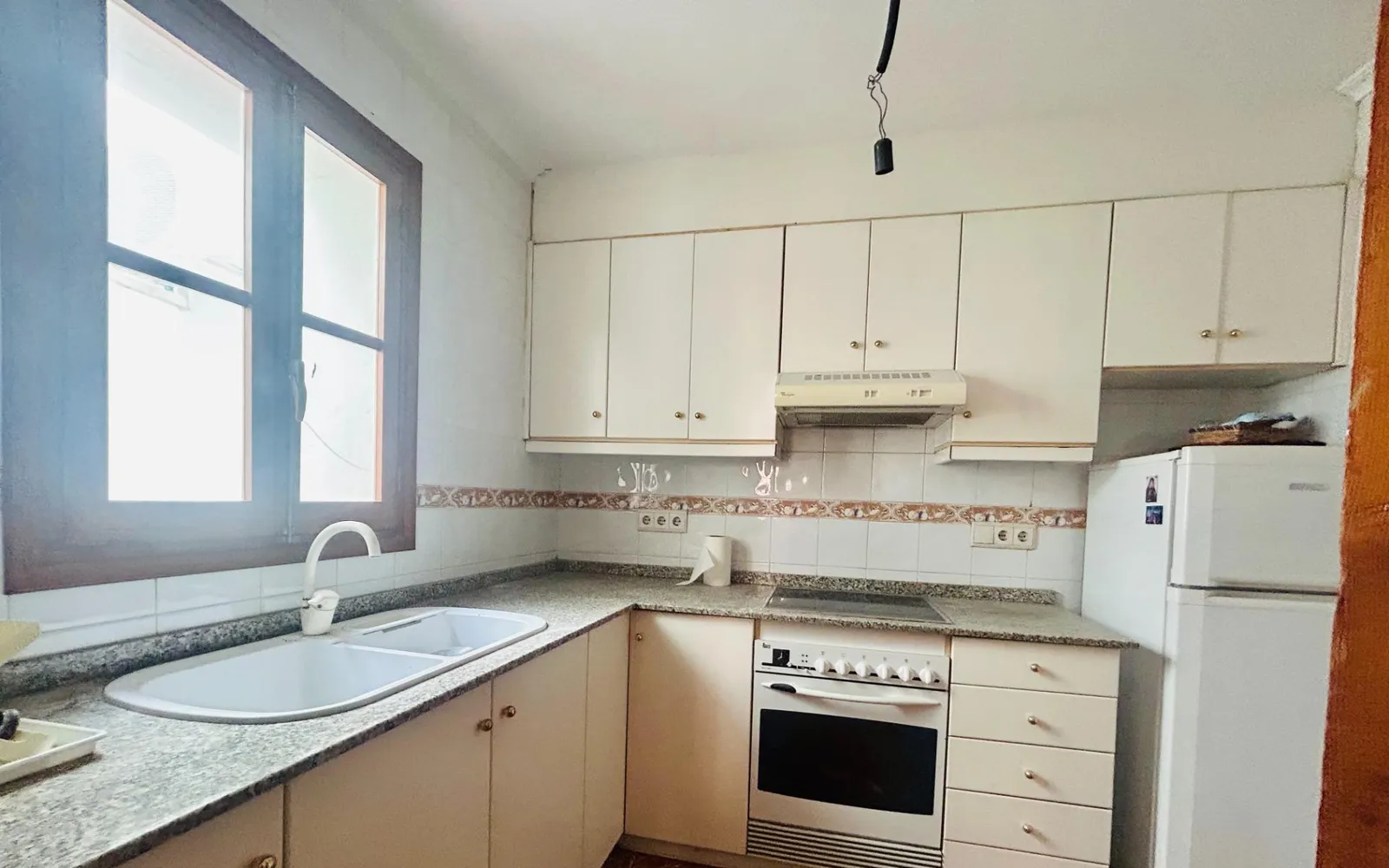 Villa mit 5 Schlafzimmern in Oliva, Costa Blanca — Foto 1 von 10