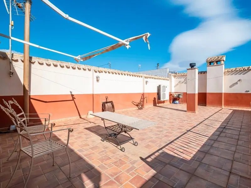 Villa de 5 dormitorios en Pinoso, Costa Blanca — foto 27 de 30