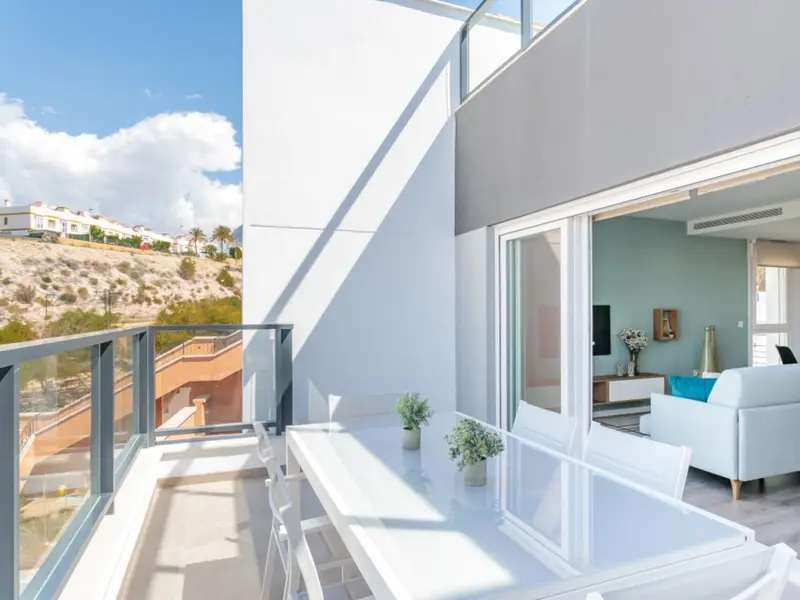 Villa de 4 dormitorios en Finestrat, Costa Blanca — foto 20 de 27