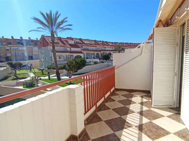 Villa de 5 dormitorios en Desconocido, Costa Blanca — foto 16 de 20