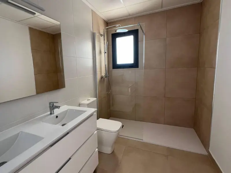 Villa de 3 dormitorios en Hondón de las Nieves, Costa Blanca — foto 14 de 29