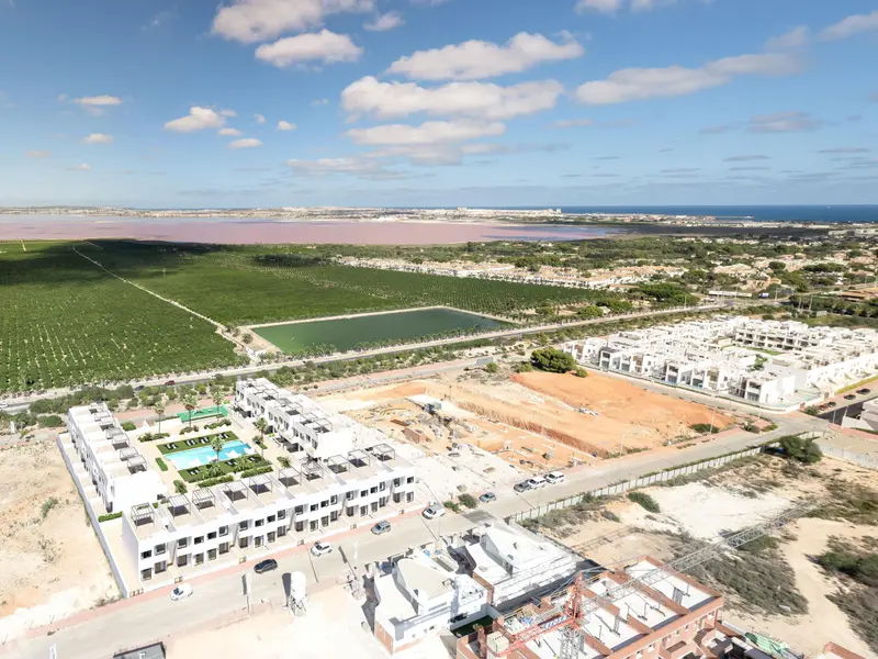 Бунгало з 2 спальнями у Torrevieja, Коста-Бланка — фото 10 з 30