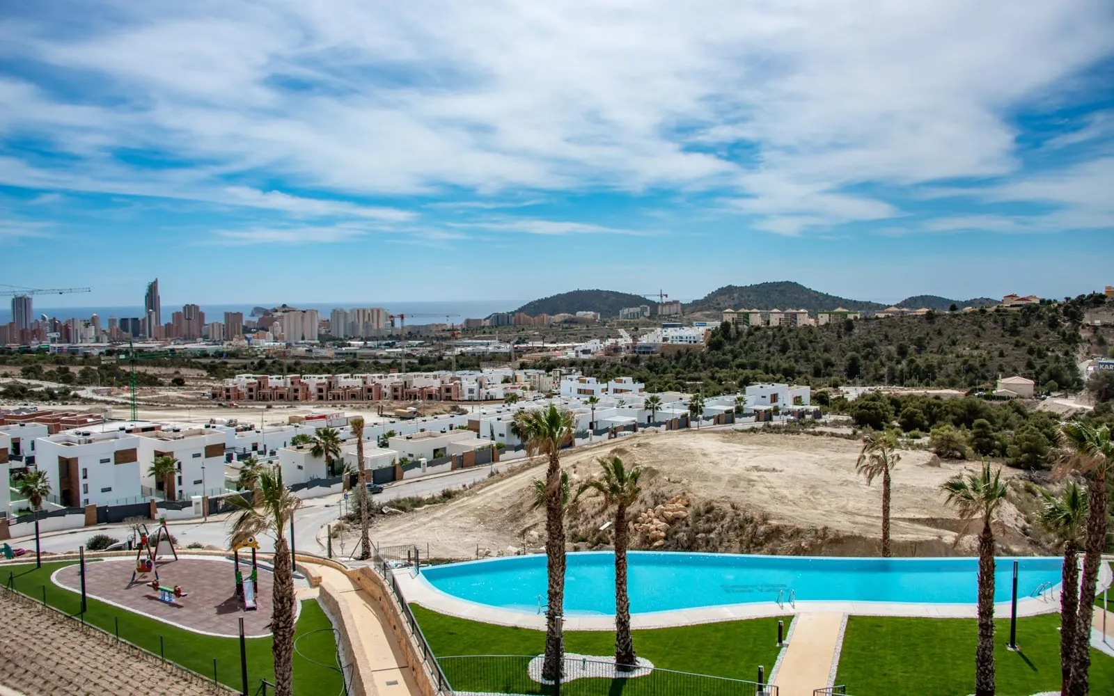 Ático de 3 dormitorios en Finestrat, Costa Blanca — foto 1 de 12