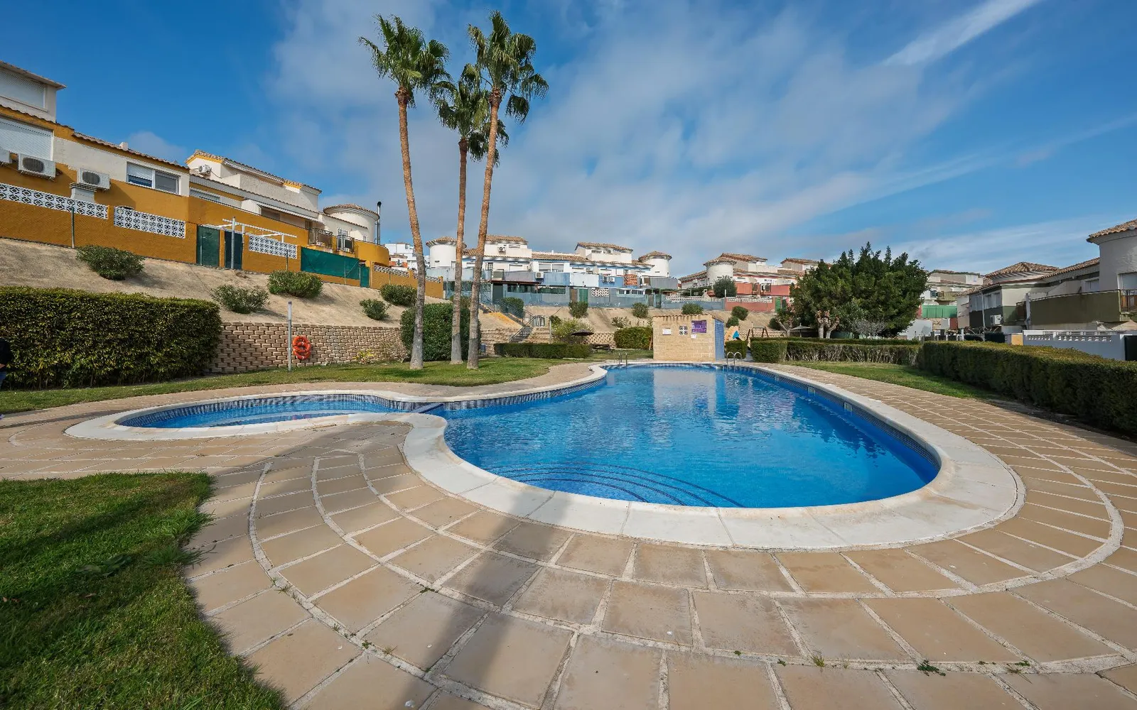 Villa de 2 dormitorios en Finestrat, Costa Blanca — foto 1 de 30
