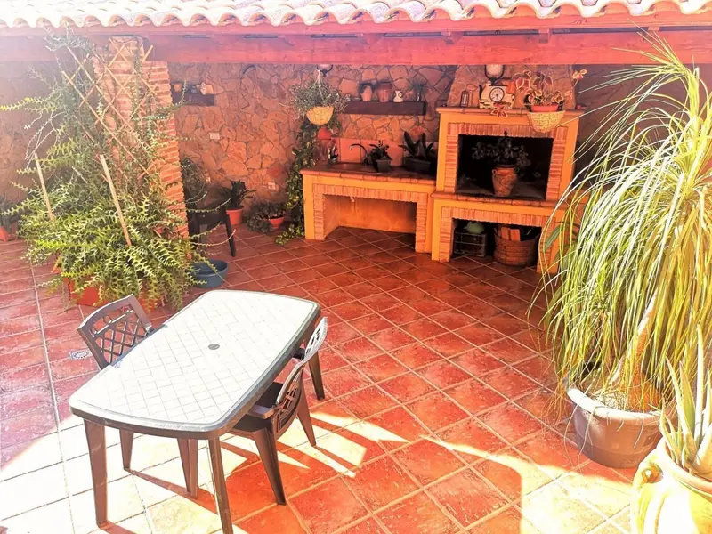 Villa de 3 dormitorios en Granja de Rocamora, Costa Blanca — foto 29 de 30
