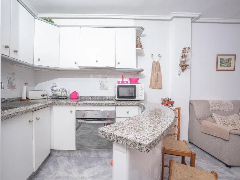 Apartamento de 2 dormitorios en Santa Pola, Costa Blanca — foto 4 de 23