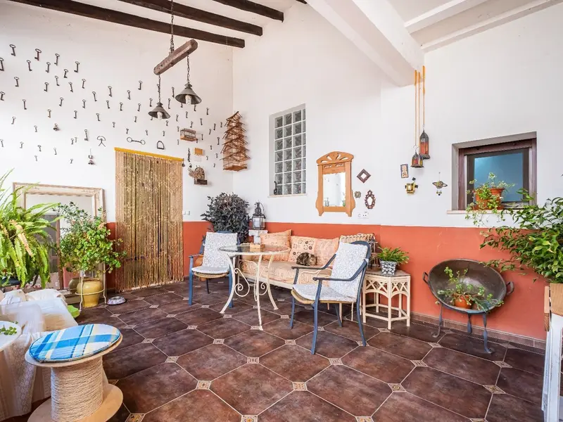 Villa de 5 dormitorios en Pinoso, Costa Blanca — foto 17 de 30