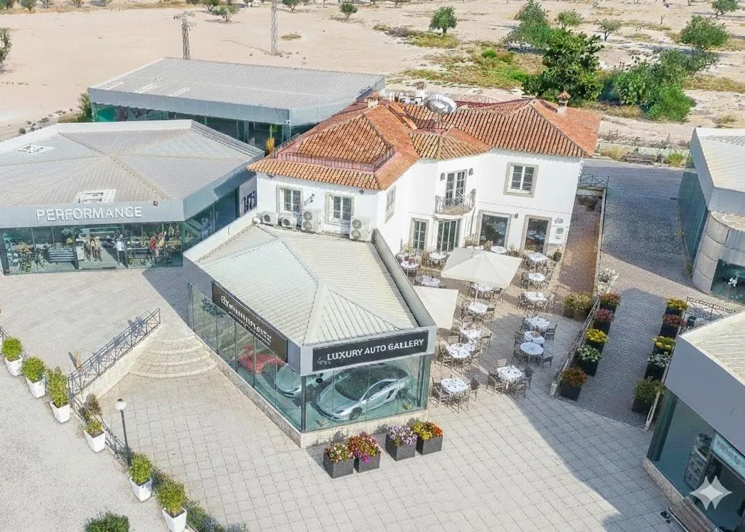محل تجاري en Alicante, Costa Blanca — صورة 1 من 16