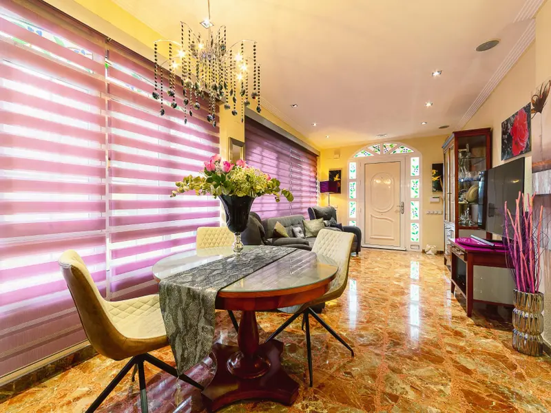 Villa de 5 dormitorios en Elda, Costa Blanca — foto 21 de 30
