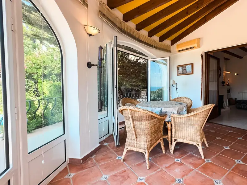 Villa de 3 dormitorios en Moraira, Costa Blanca — foto 16 de 22
