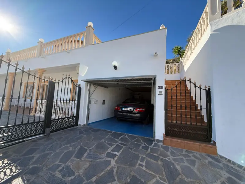 Villa de 4 dormitorios en Calpe, Costa Blanca — foto 27 de 28