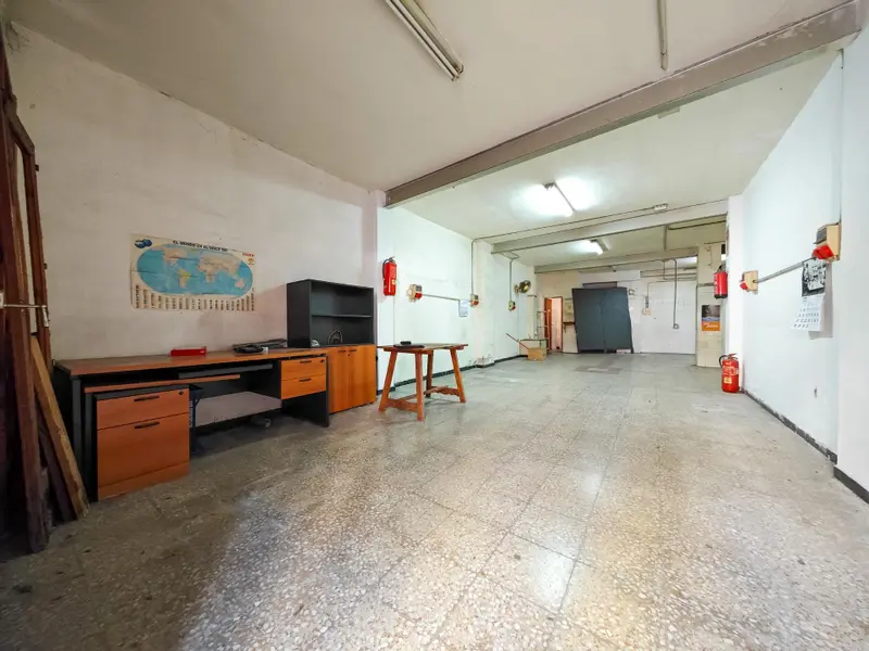 Local comercial en Elche, Costa Blanca — foto 13 de 14
