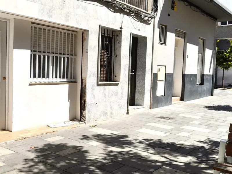 Local comercial en Elche, Costa Blanca — foto 2 de 4