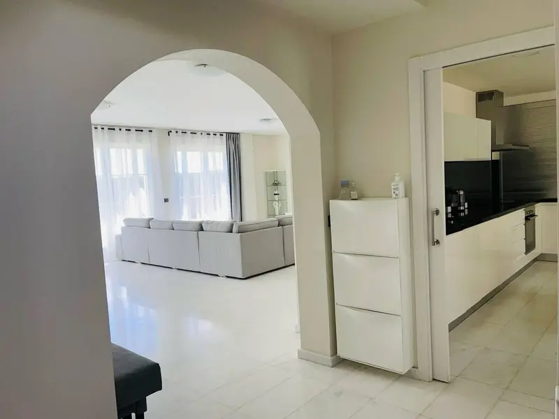 Villa de 4 dormitorios en Finestrat, Costa Blanca — foto 8 de 30