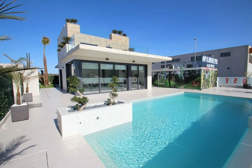 Вилла de 4 dormitorios en San Miguel de Salinas, Costa Blanca — фото 1 из 26