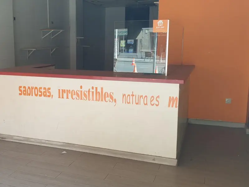 Комерційне приміщення з 3 спальнями у Elche, Коста-Бланка — фото 7 з 9