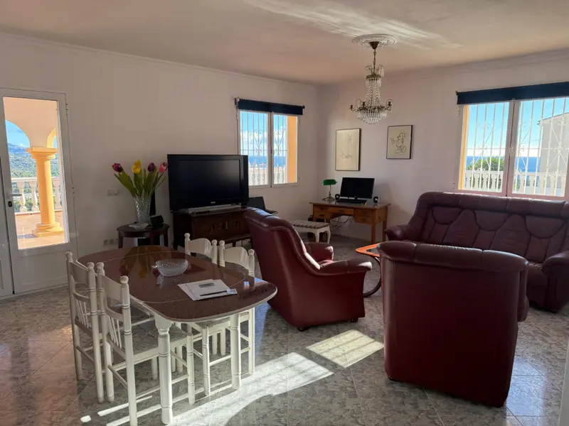 Villa de 4 dormitorios en Calpe, Costa Blanca — foto 6 de 28