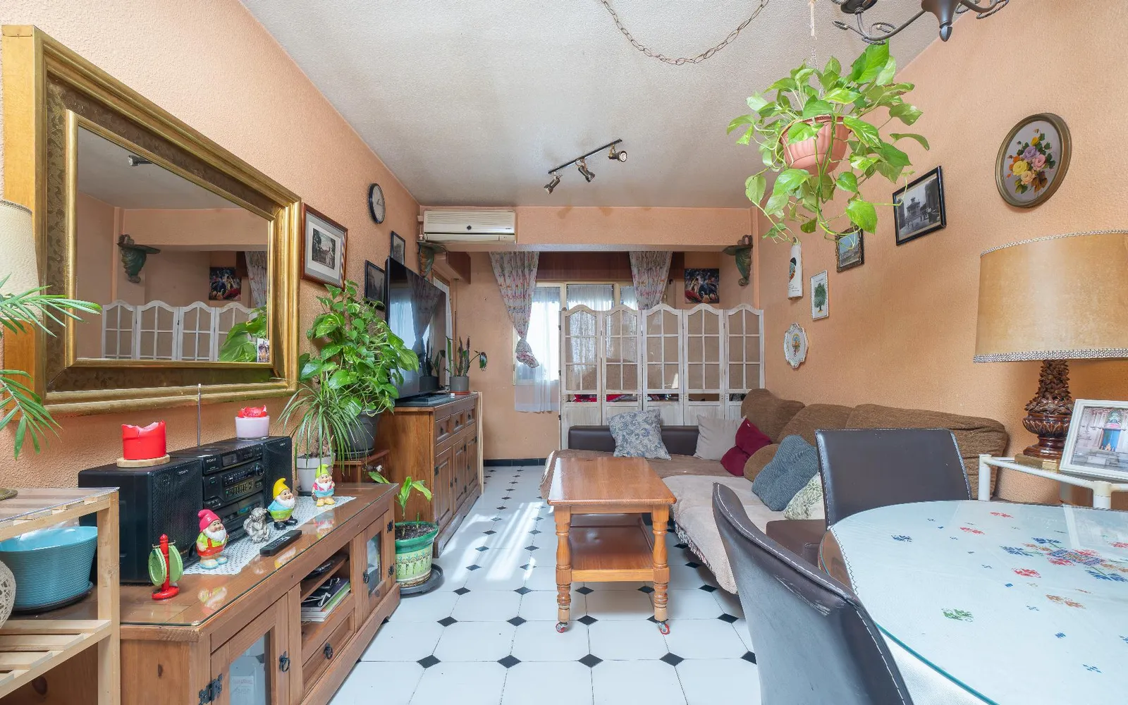 Apartamento de 4 dormitorios en Desconocido, Costa Blanca — foto 1 de 21