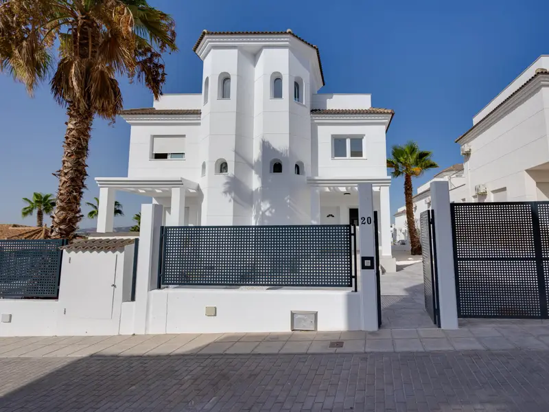 Villa with 3 bedrooms in San Fulgencio, Costa Blanca — photo 18 of 30