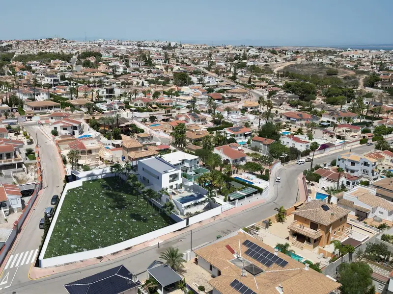 Villa de 3 dormitorios en Rojales, Costa Blanca — foto 29 de 30